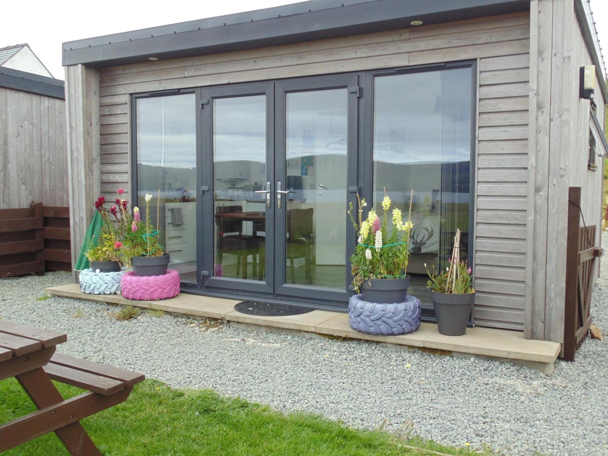 Lampay Chalets Dunvegan  Exterior photo